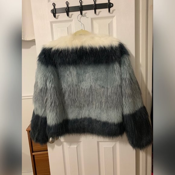 Zara Faux Fur Striped Jacket - Picture 4 of 10